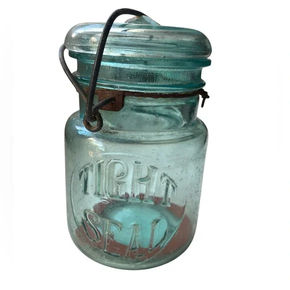 Antique 1900-20 BALL TIGHT SEAL Aqua Blue Glass Pint Mason Jar Wire Bale Kitchen - Picture 1 of 12
